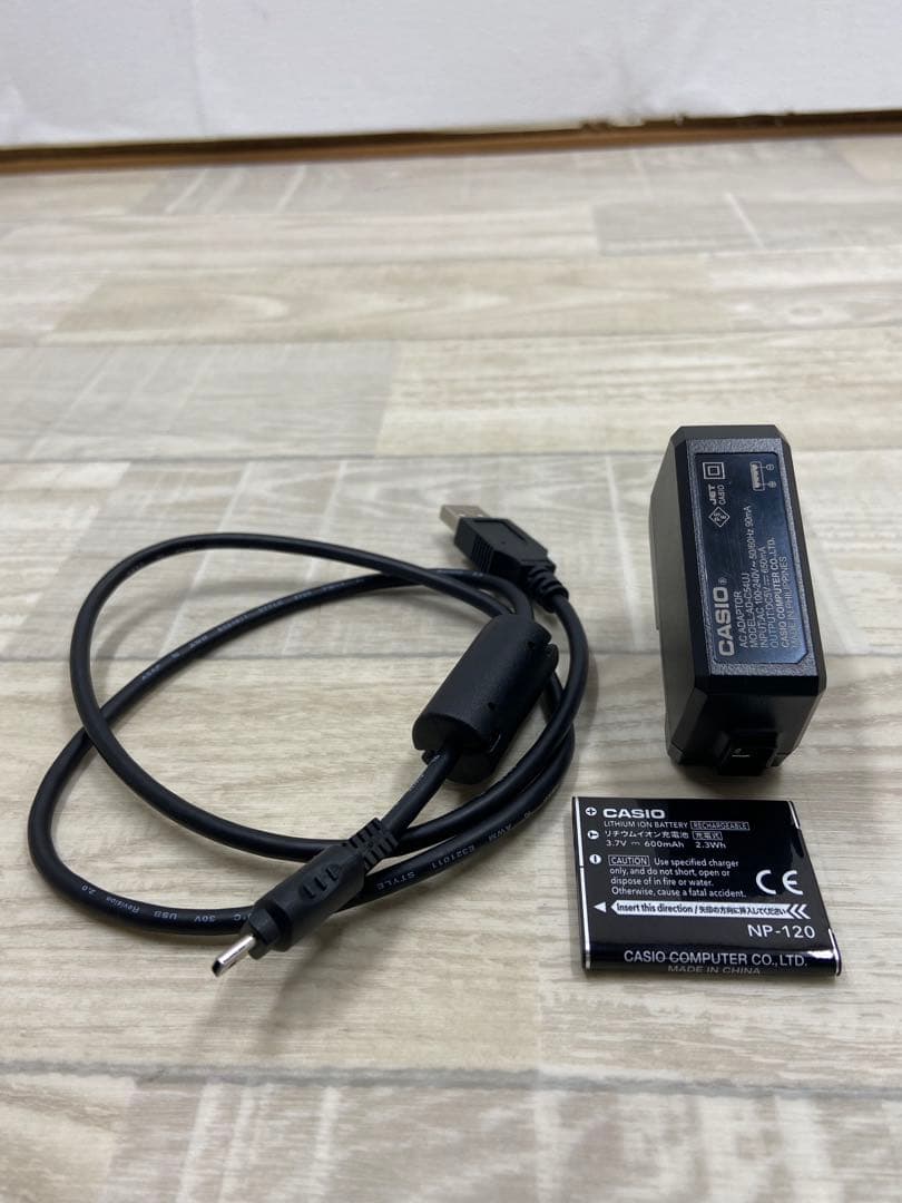 CASIO エクシリム EX-ZS28 コンパクトデジタルカメラ レッド