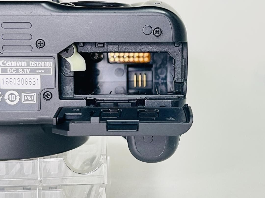 【使用少なめ】ショット数1811回 CANON EOS Kiss X2 キヤノン