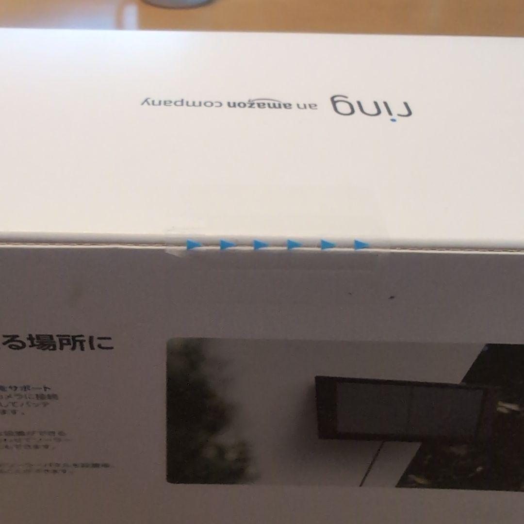 新品未開封　Ring 屋内外セキュリティカメラ　ソーラーパネル
