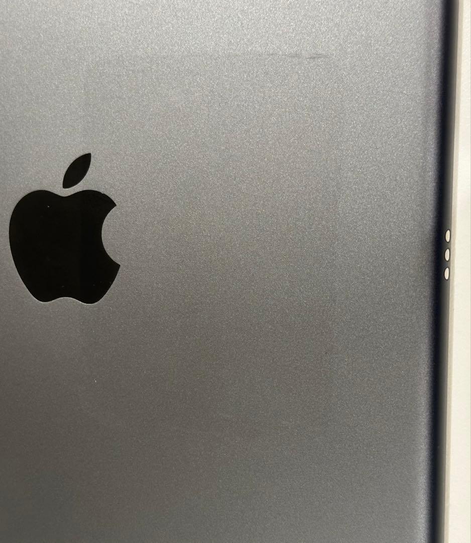 iPad 第七世代 Wi-Fi 128GB Space Gray