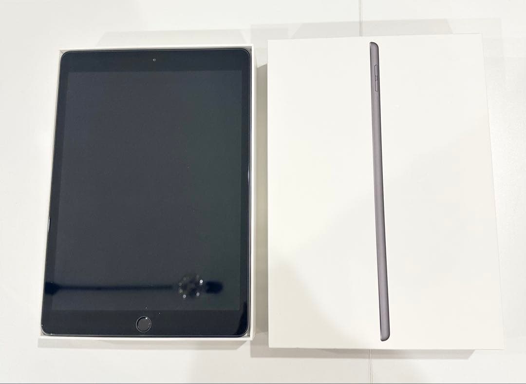 iPad 第七世代 Wi-Fi 128GB Space Gray