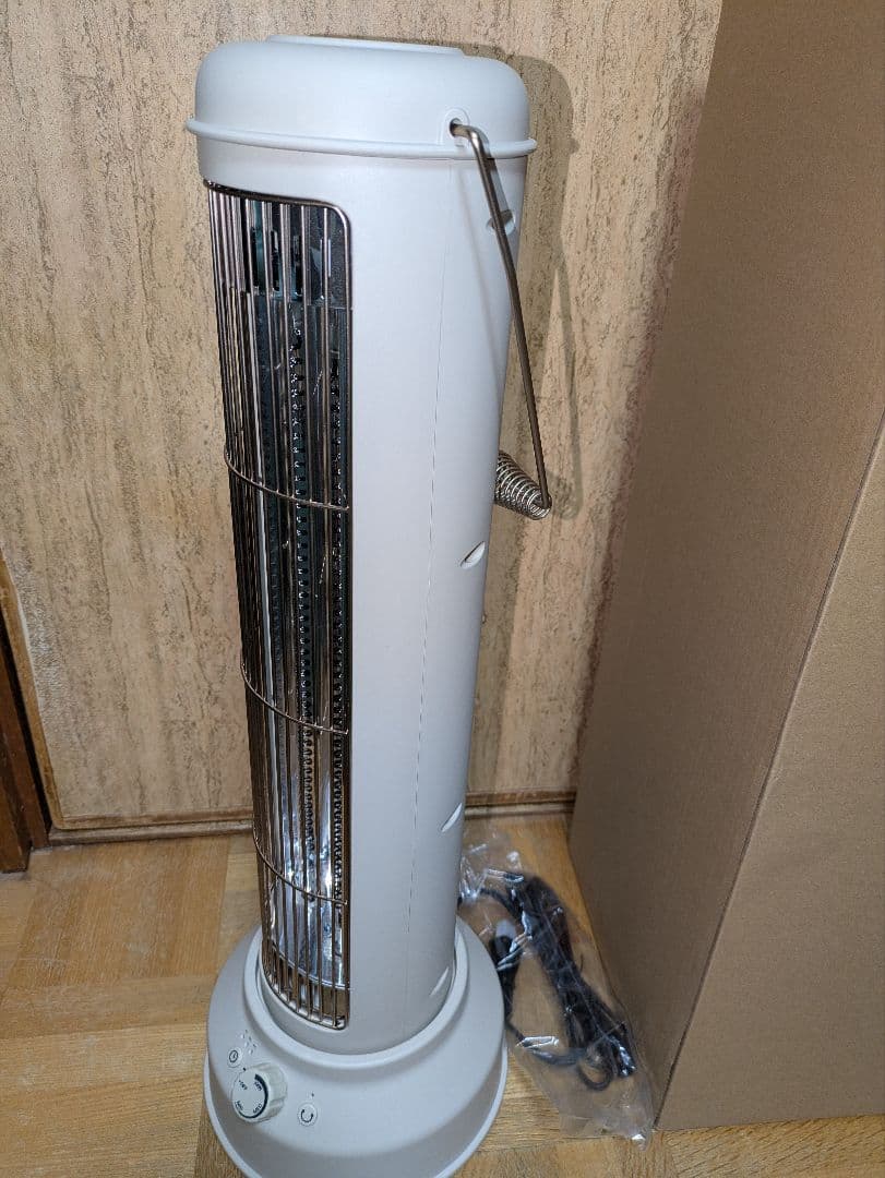 ⭐︎IROtoridori⭐︎　【未使用品】BRUNO カーボンヒーター