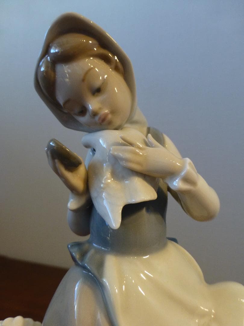 リアドロ3点セット　ちょっと残念な小鳥と少女、ニワトリと少女、鳩と少女