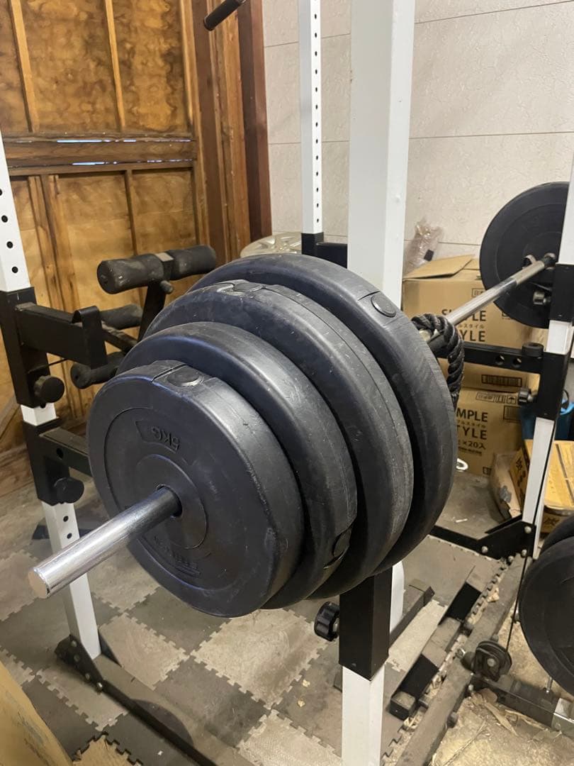 バーベルラックと重量プレートフルセット