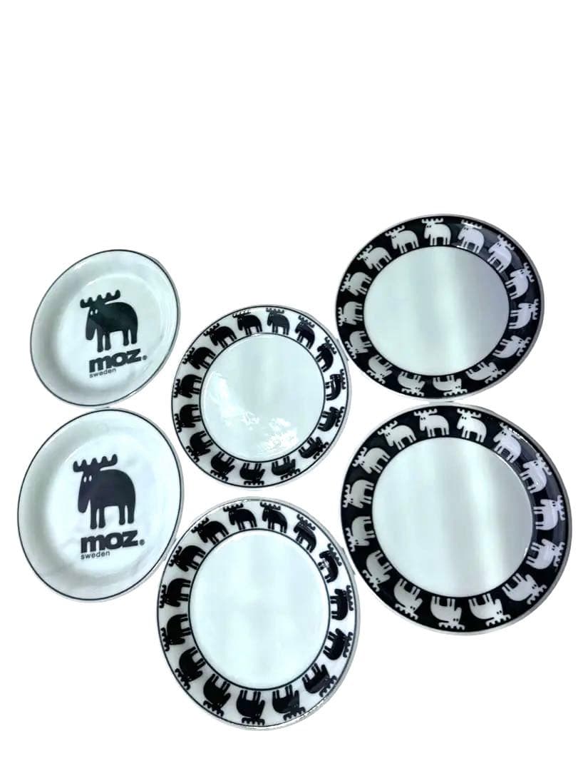 【ほぼ新品未使用品】moz お皿セット リサラーソン保存容器　ムーミンボトル