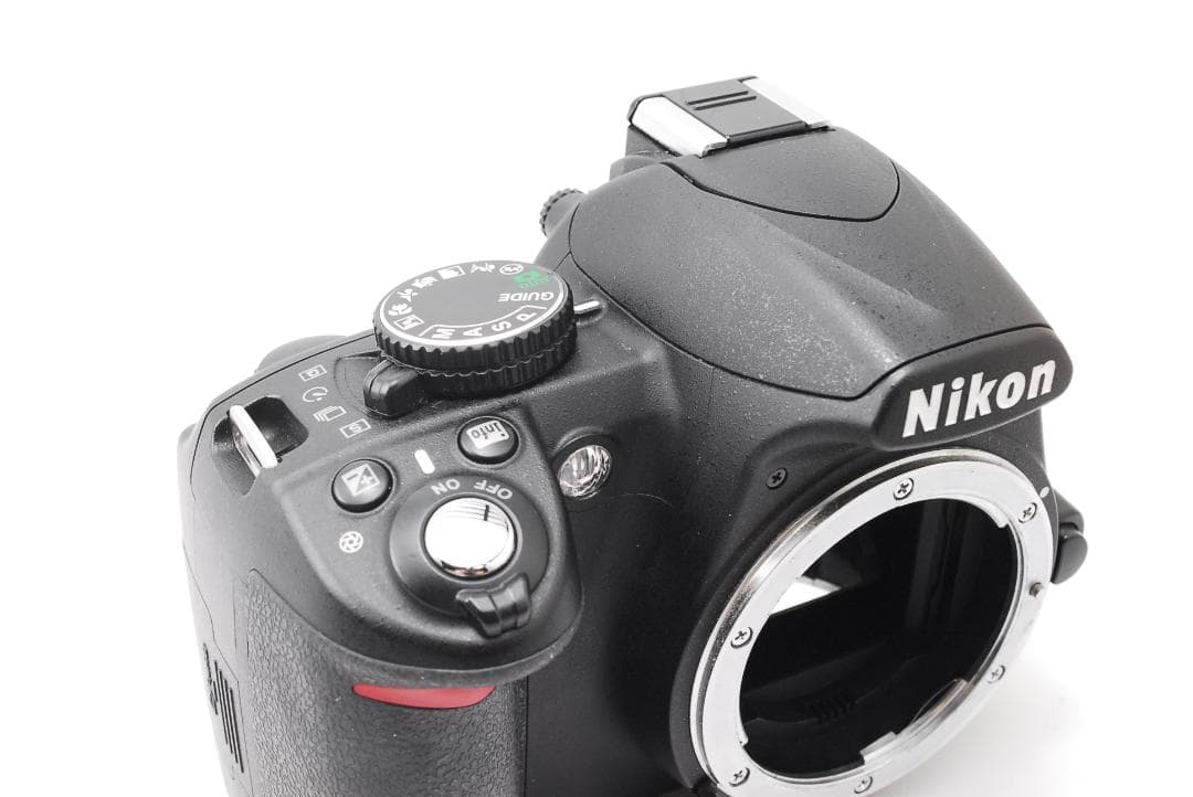 【ショット数少　美品】Nikon D3100　スマホ転送　動画OK　一眼レフ