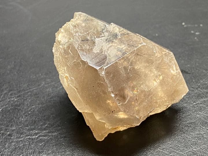 ザギ水晶　ザギマウンテンクォーツ 633g