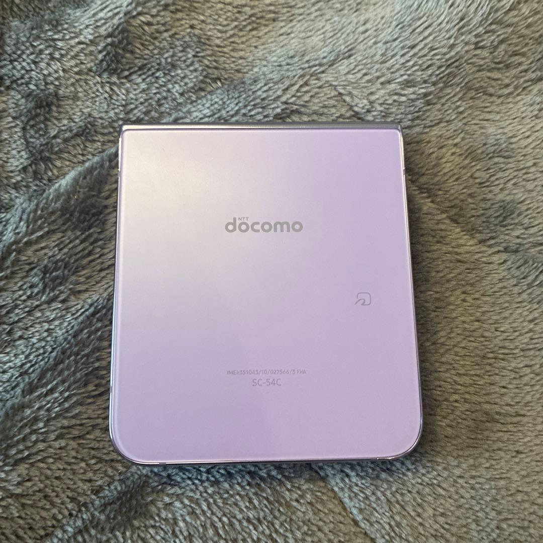 docomo Galaxy Z Flip4 本体　ジャンク