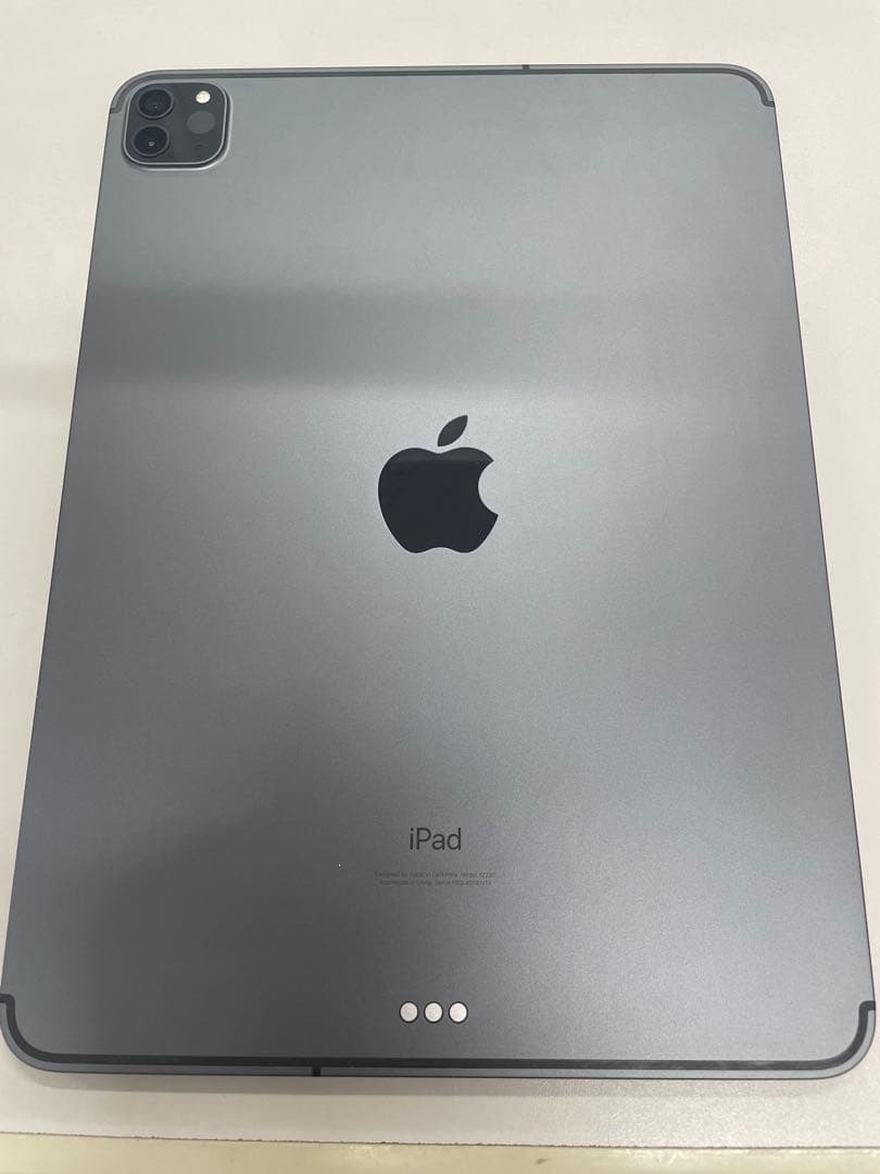 iPad Pro 第2世代 11インチ128GB中古品 付属品あり