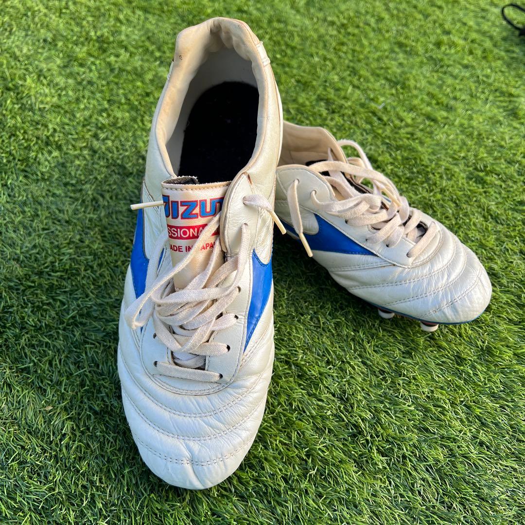 サッカースパイク　ミズノ　モレリア2 白・青・赤