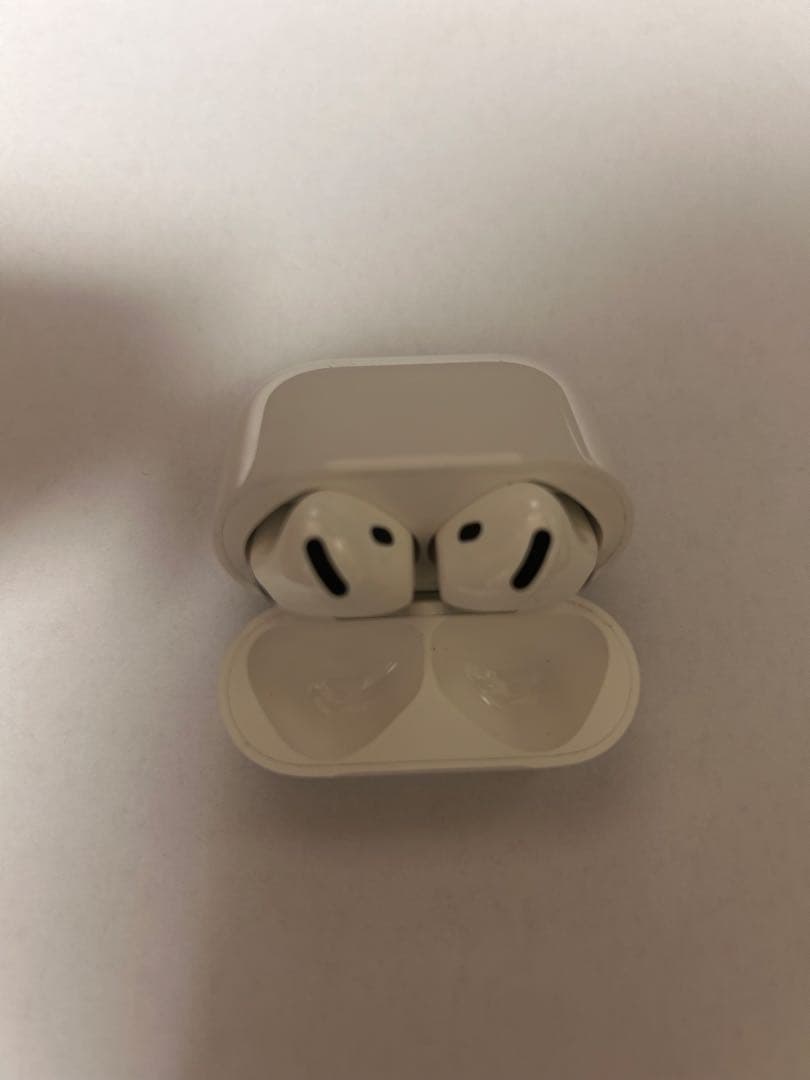 AirPods4 本体 ホワイト ノイズキャンセリング無し