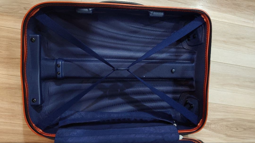 サムソナイトスーツケース　33L