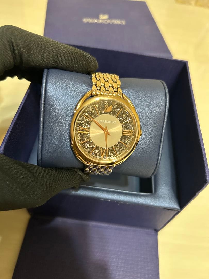 「美品」SWAROVSKI 腕時計 正規箱 ゴールドラウンドフェイス