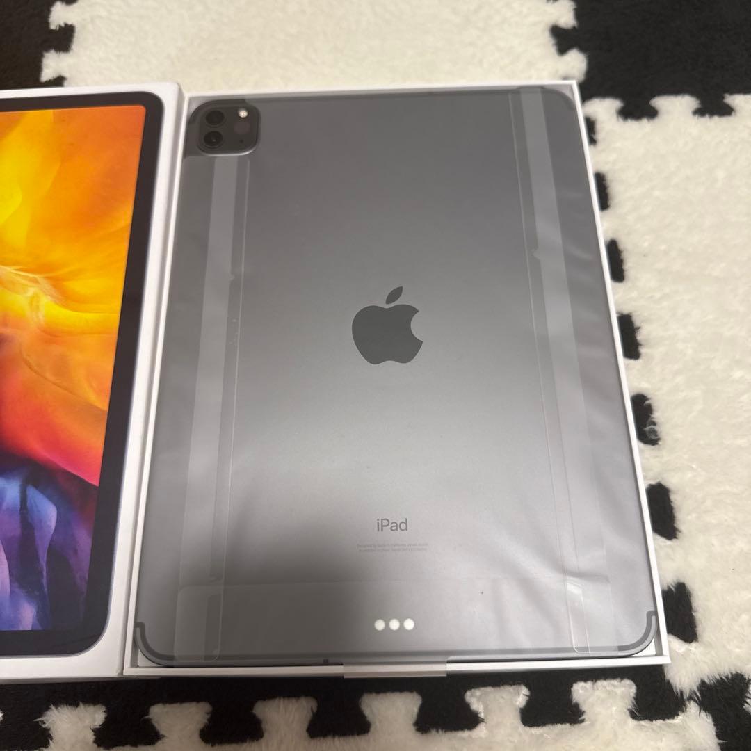 iPad Pro 11インチ　第二世代　WIFI セルラーモデル　256GB