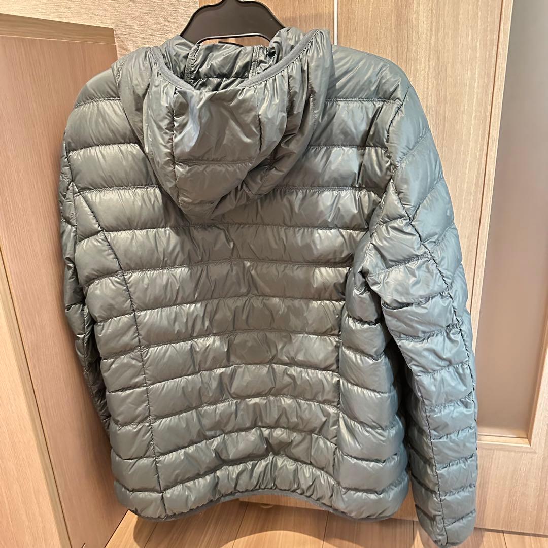 EA7 Emporio Armani グレー ダウンジャケット