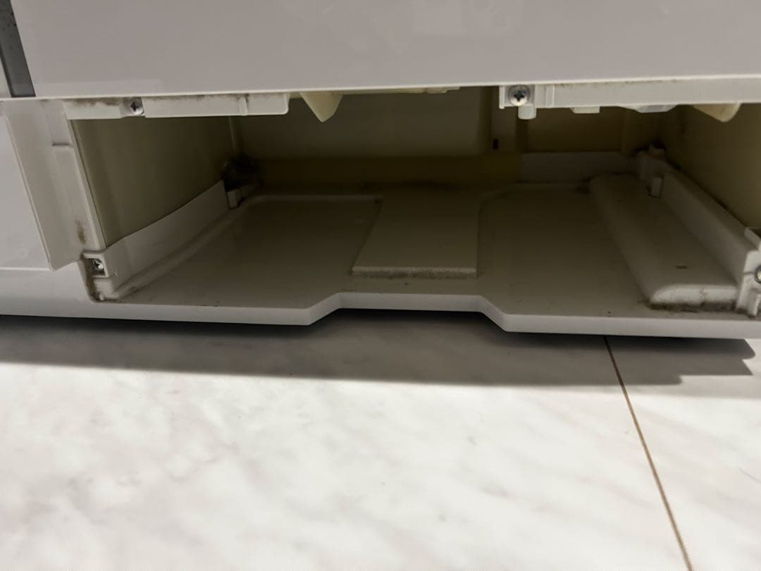 Panasonic F-YHUX90 除湿機 ホワイト