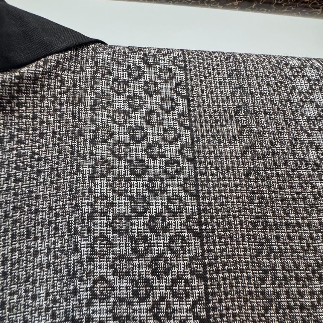 超美品　着物　本場大島紬 縦横　割込絣　正絹　泥染　シンプル　モダン　162