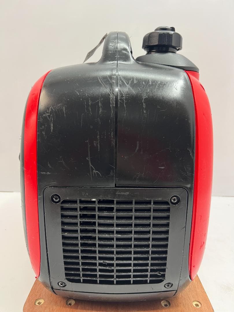 新ダイワ インバーター発電機 iEG1600M 【動作良好・保証付】★81211