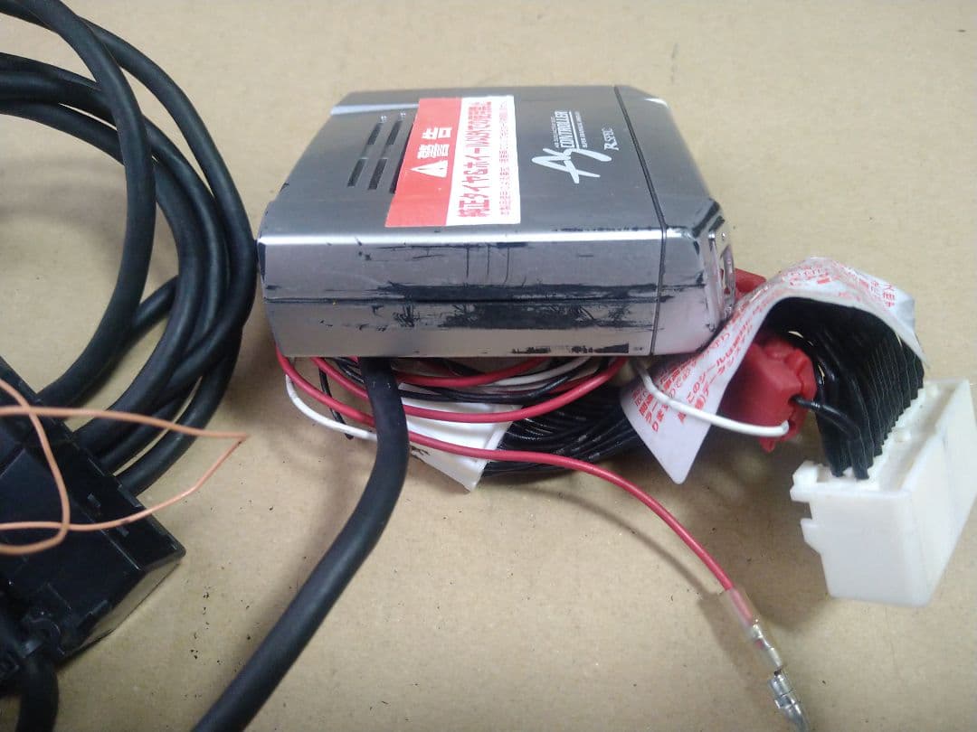 UZS186マジェスタ サスペンションコントローラー