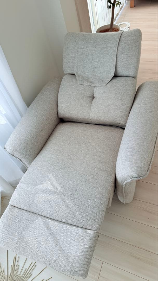 ニトリ リクライニング機能付きグレーソファ