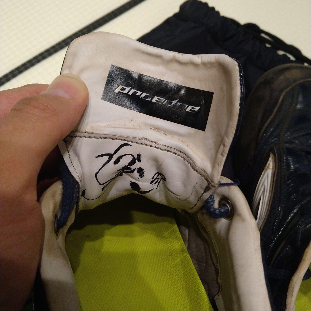 ヤクルト　宮本丈選手　サイン入りスパイク