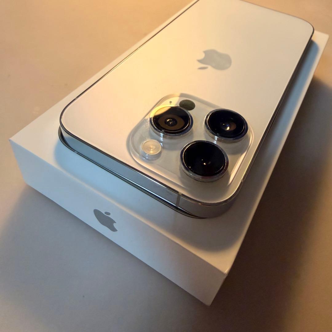 【美品】Apple iPhone 14 Pro シルバー 本体 128GB