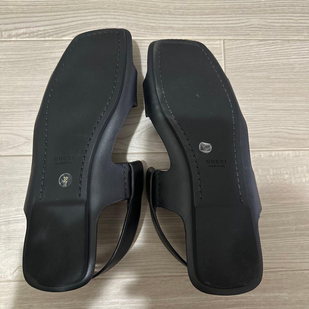GUCCI ブラック レザー サンダル