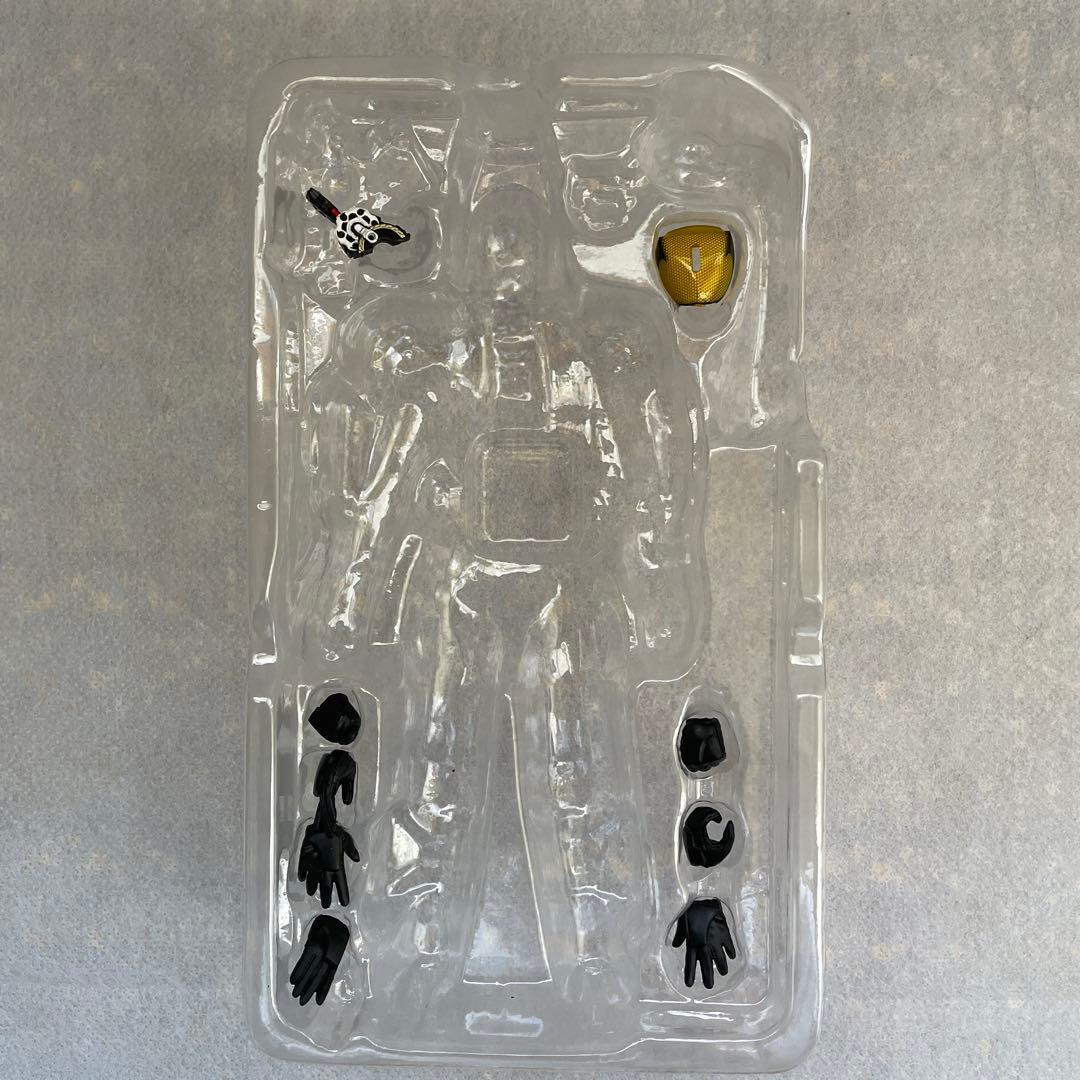 マ*ド様 S.H.Figuarts仮面ライダーギーツフィーバーマグナムフォーム