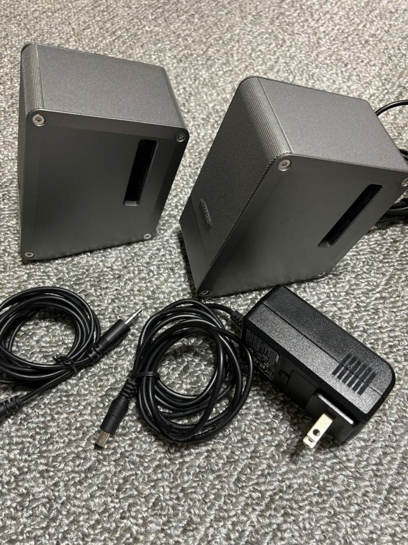 Bose スピーカー グレー 立方体型 片側音が出ない為ジャンク品扱い
