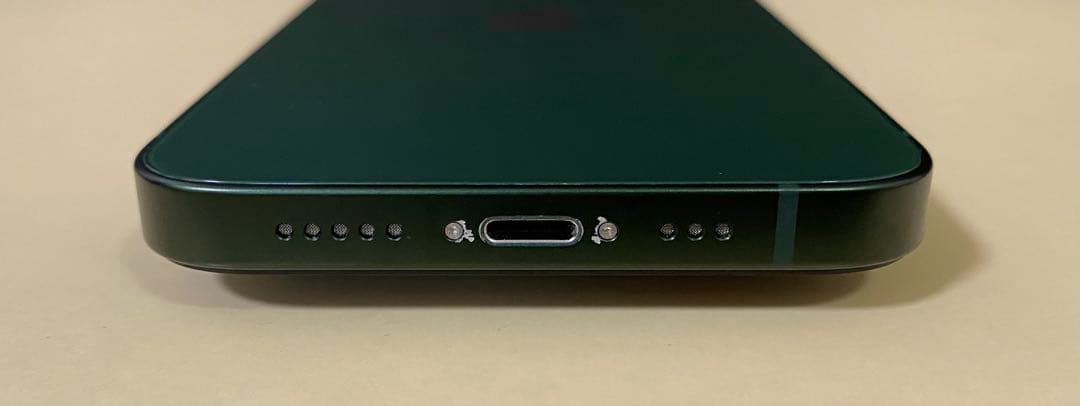 iPhone13 グリーン 128GB SIMフリー 新品画面※付属品付き