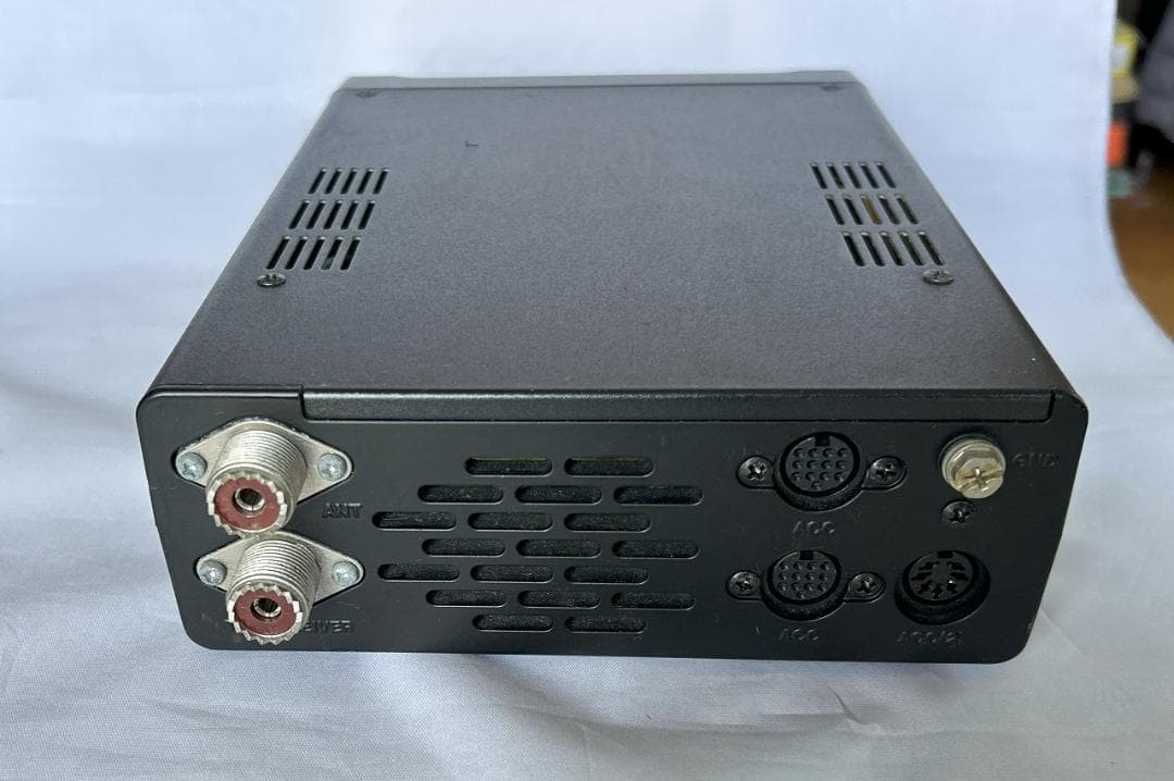 【中古・良品】ICOM オートアンテナチューナー AT-180