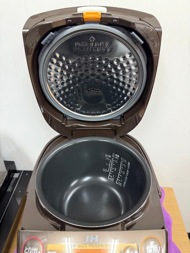 ZOJIRUSHI 象印 IH炊飯器 NP-VI10 1.0L 2019年製