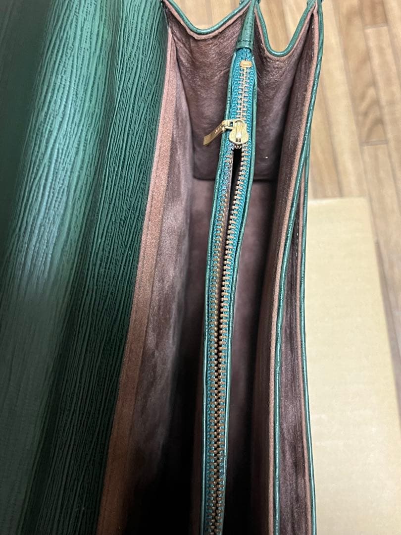 マツダ家　ベルサーチ　セカンドバック　付属鍵あり袋付き