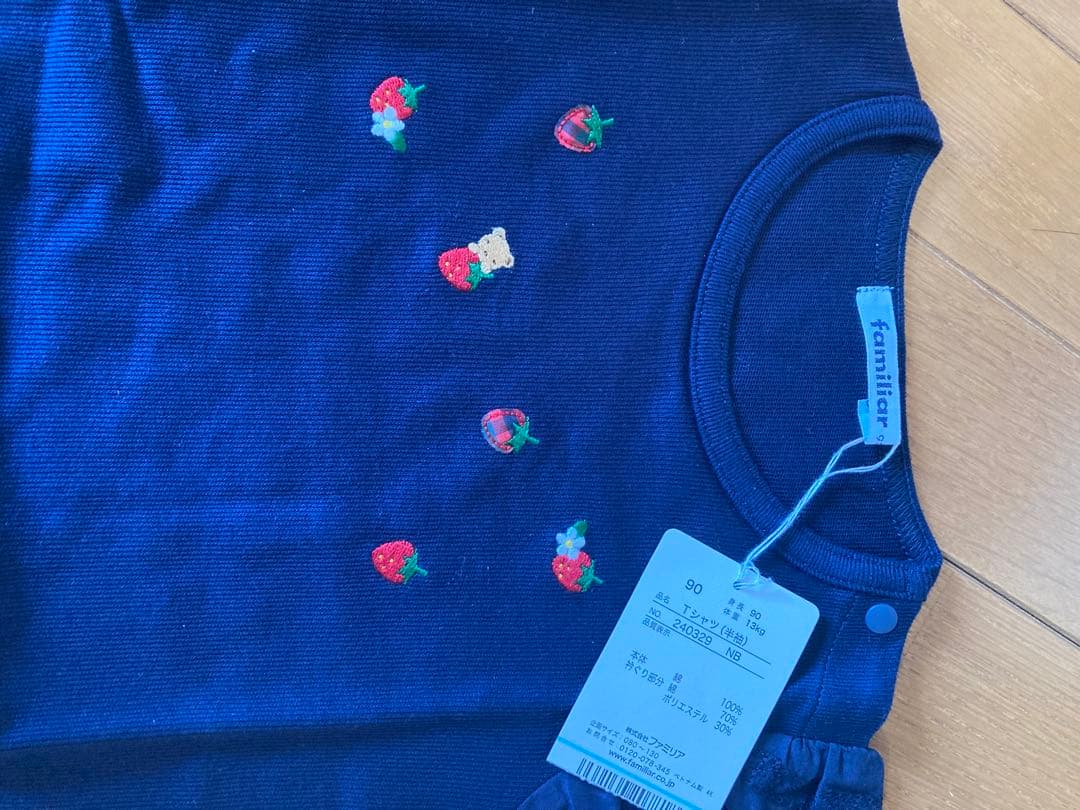 新品タグ付きfamiliar ファミリア　Tシャツ(半そで)サイズ90cm