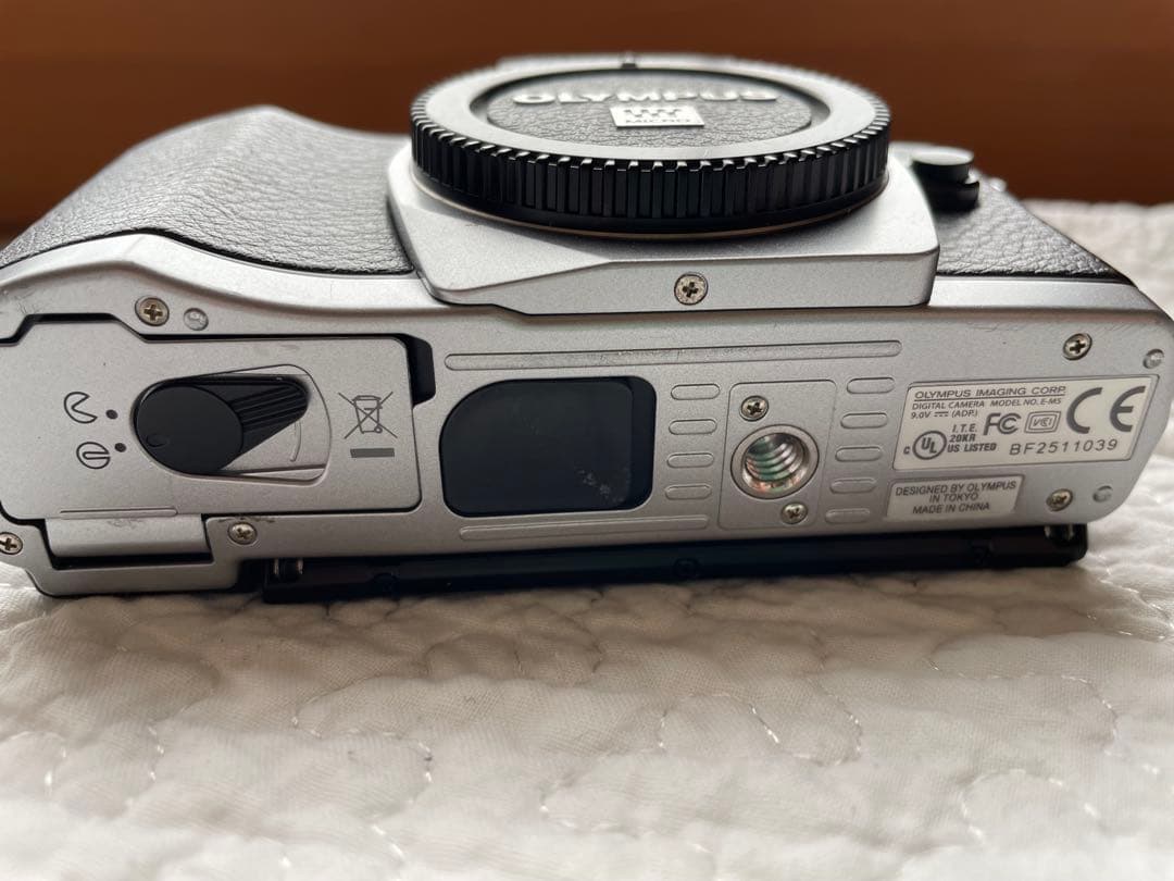 【ジャンク】OLYMPUS OM-D E-M5