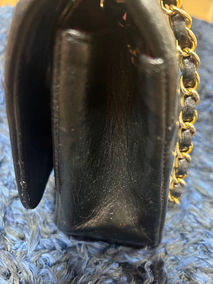 CHANEL ブラック キルティング ショルダーバッグ