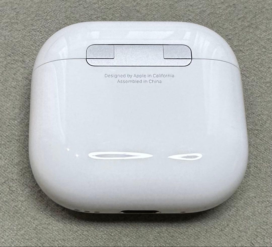 AirPods 4 （アクティブノイズキャンセリング搭載モデル）