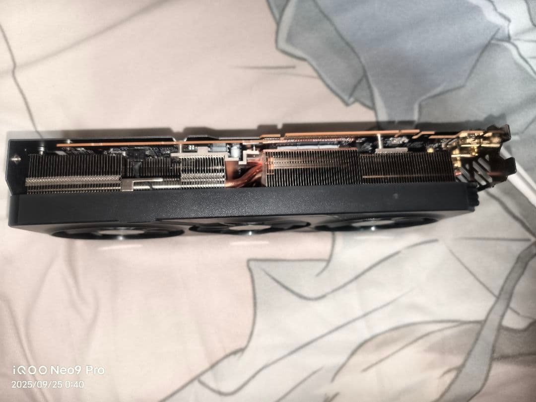 保証期間内(残1年) GIGABYTE 7800XT Gaming OC 16G