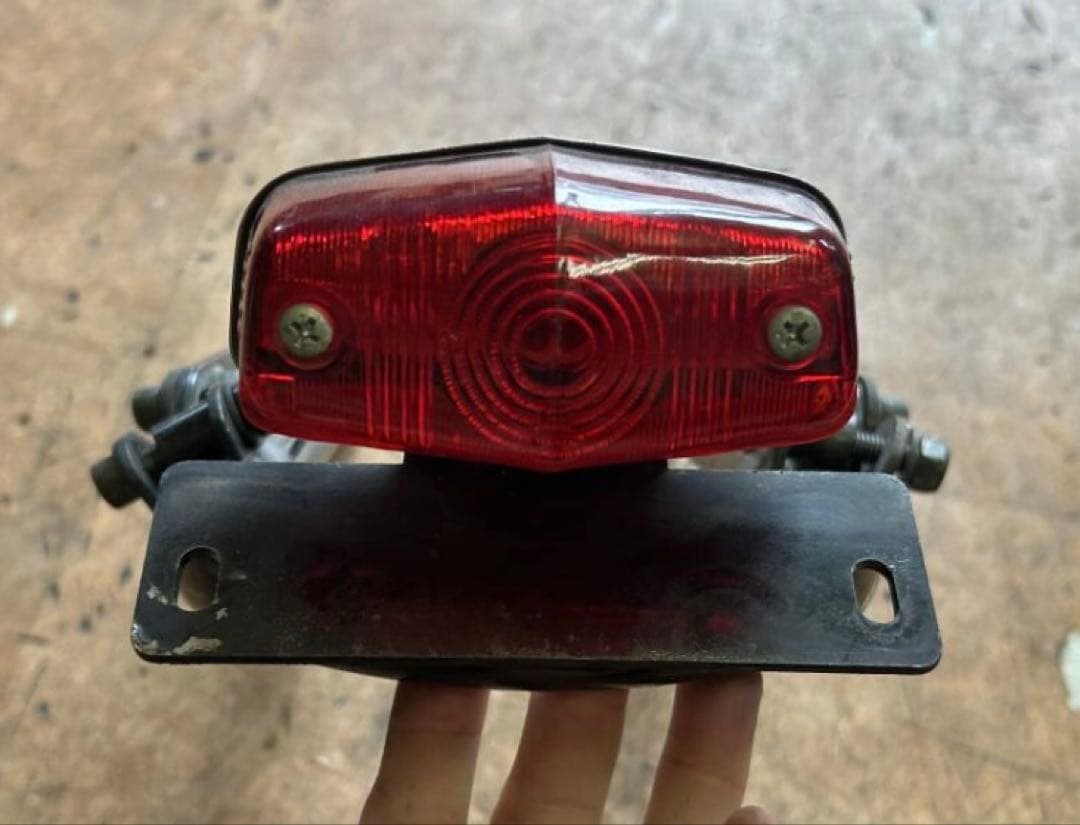 POSH ループフレームフェンダーレス ルーカスランプ SR400/SR500