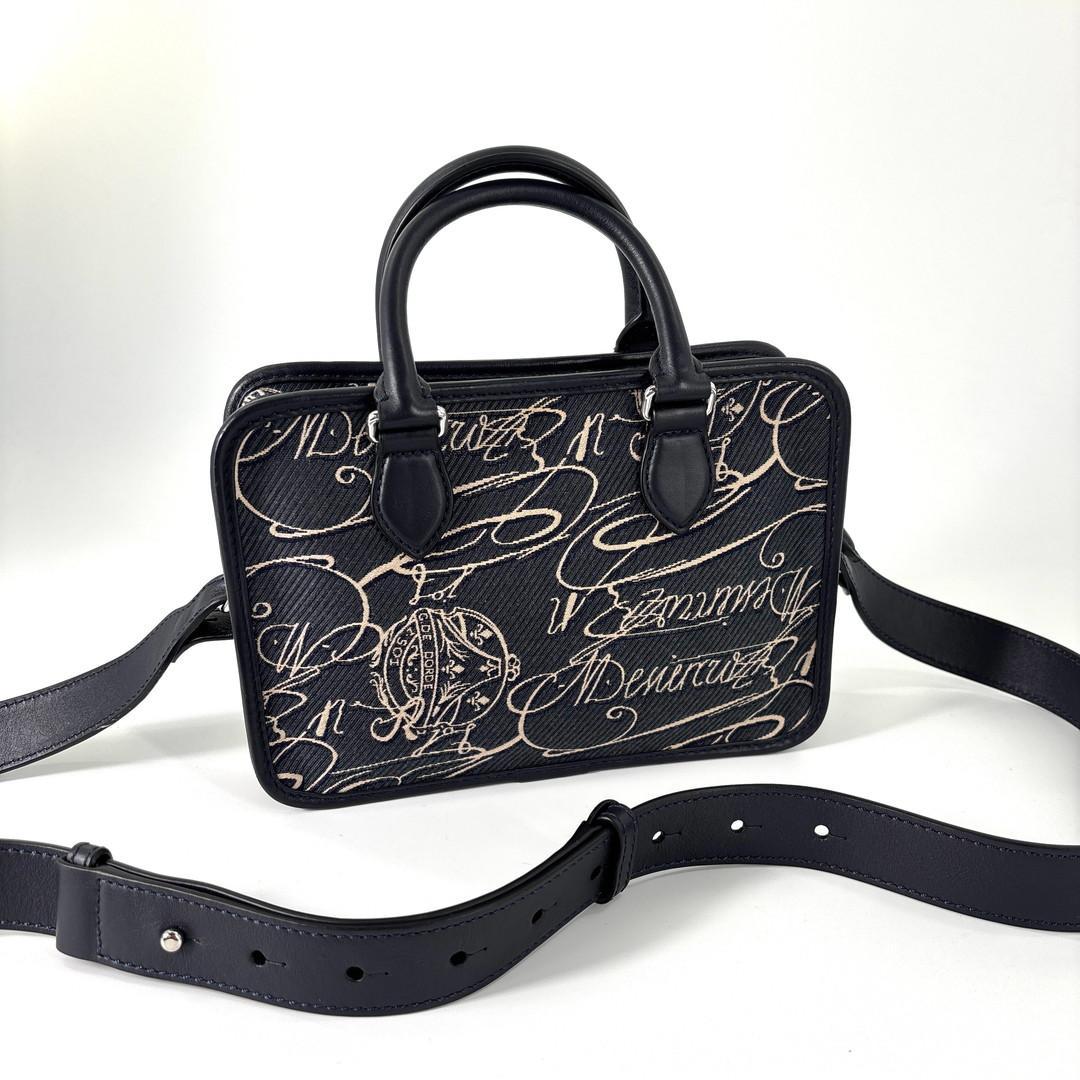 新品未使用 ベルルッティアンジュール ガリバースクリット アラベスク ショルダー