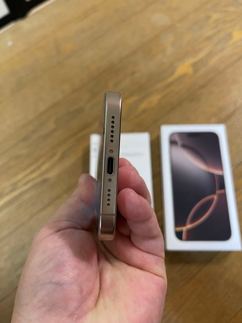 iPhone 16 Pro Max 256gb ジャンク部品取り