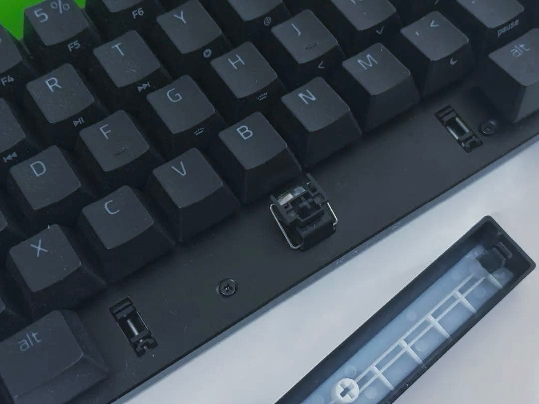 RAZER HUNTSMAN MINI ANALOG ゲーミングキーボード