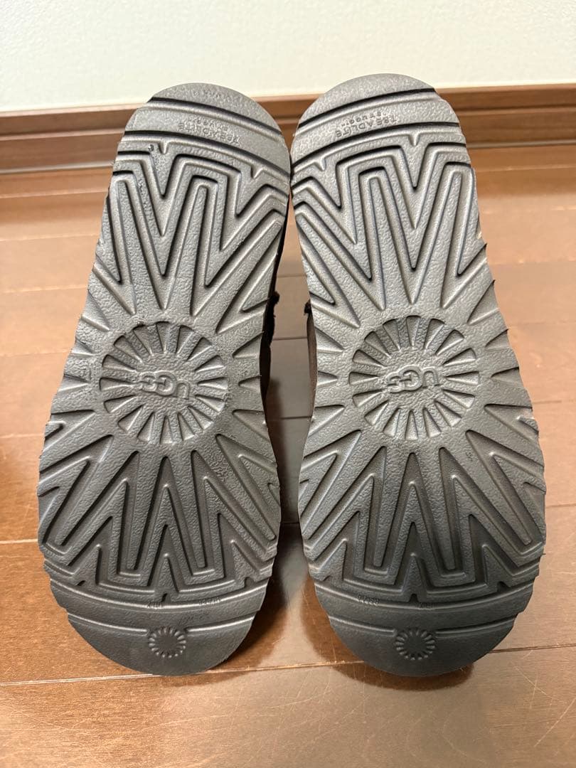 UGG アグ　ムートンブーツ　23cm 新品未使用