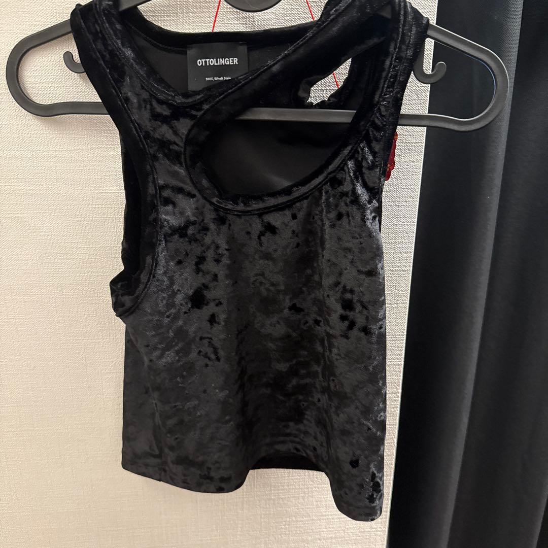 OTTOLINGER 黒 ベルベット キャミソール
