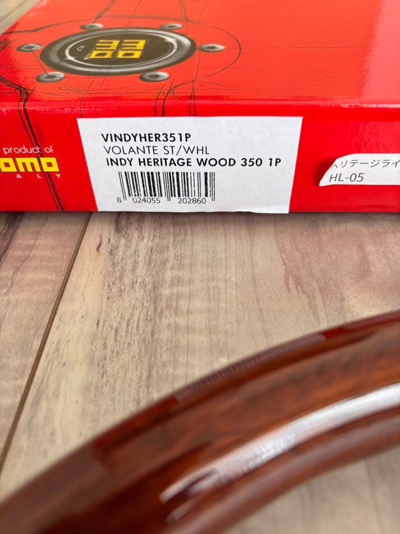 MOMO HERITAGE LINE INDYステアリング　35φ