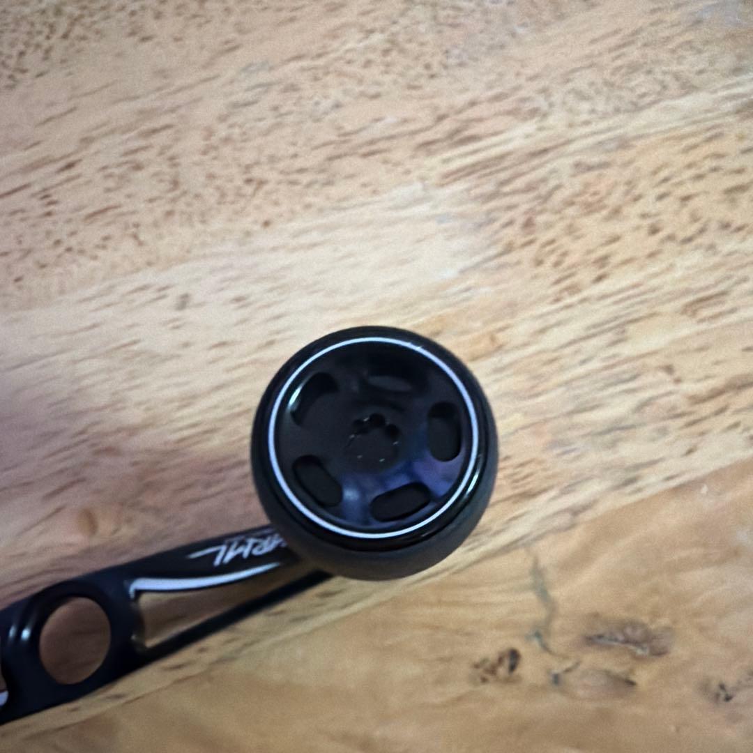 リール VARIAL 100 BLACK