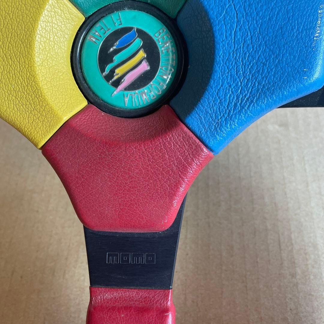 momo モモベネトンF1 TEAMステアリングハンドル