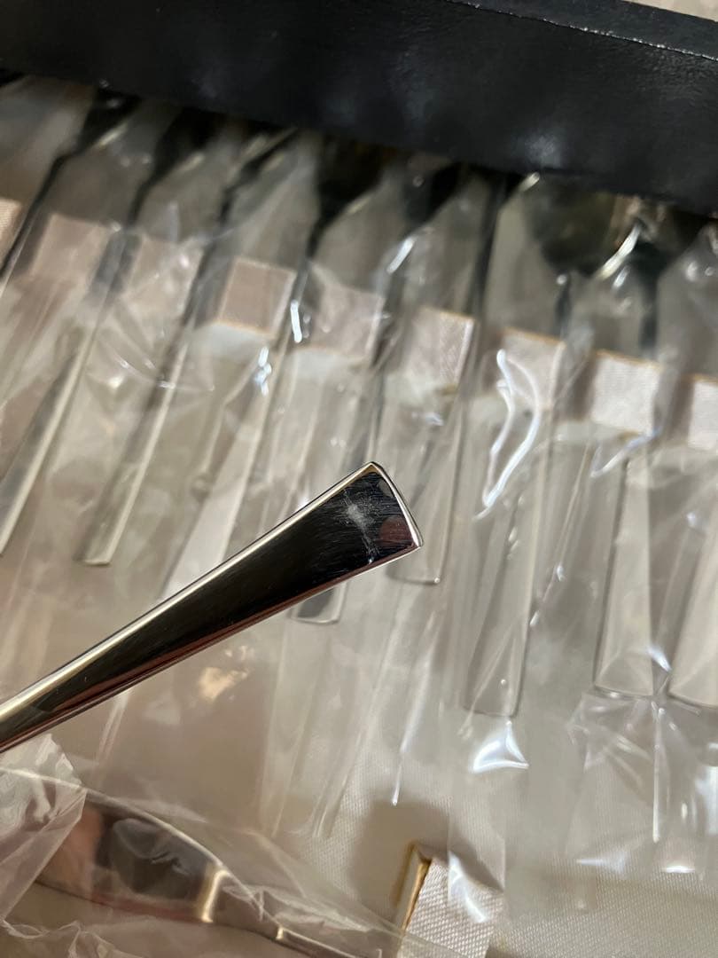 〈未使用品〉 Todai 18/8高級カトラリーセット45本 shirokane