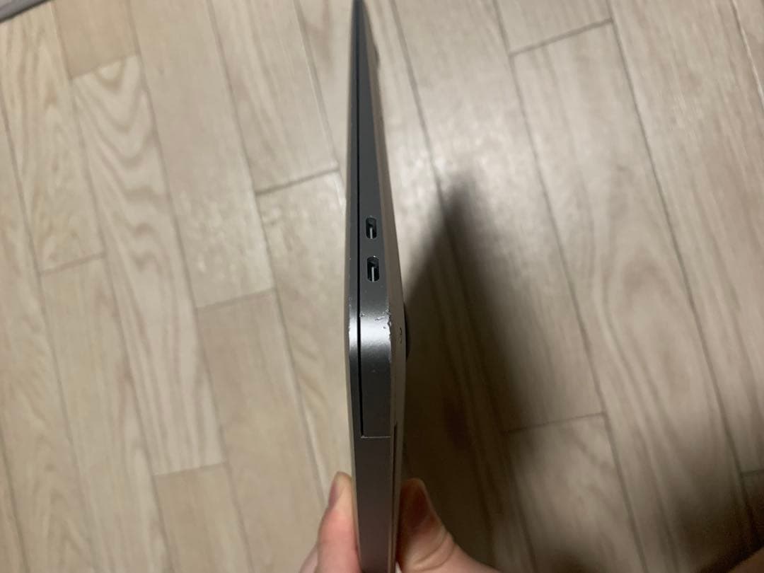 M1 MacBook air 8GB 256GB 本体のみ