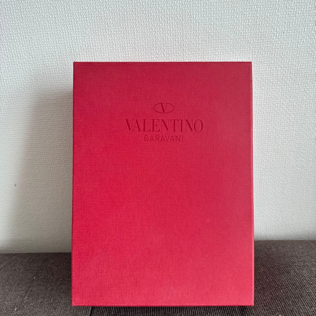 【チョコ様】ヴァレンティノ ロックスタッズ カーフスキン ストラップサンダル